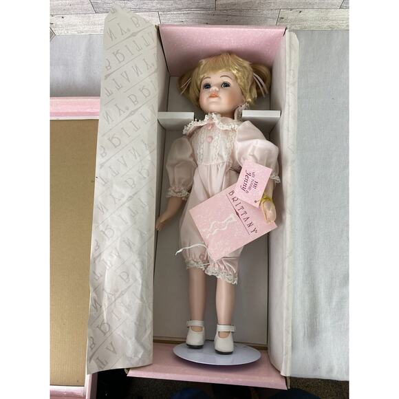 Vintage Brittany Handcrafted Porcelain Doll JENNY 17” w/ Tag & Box & Stand - Picture 12 of 14